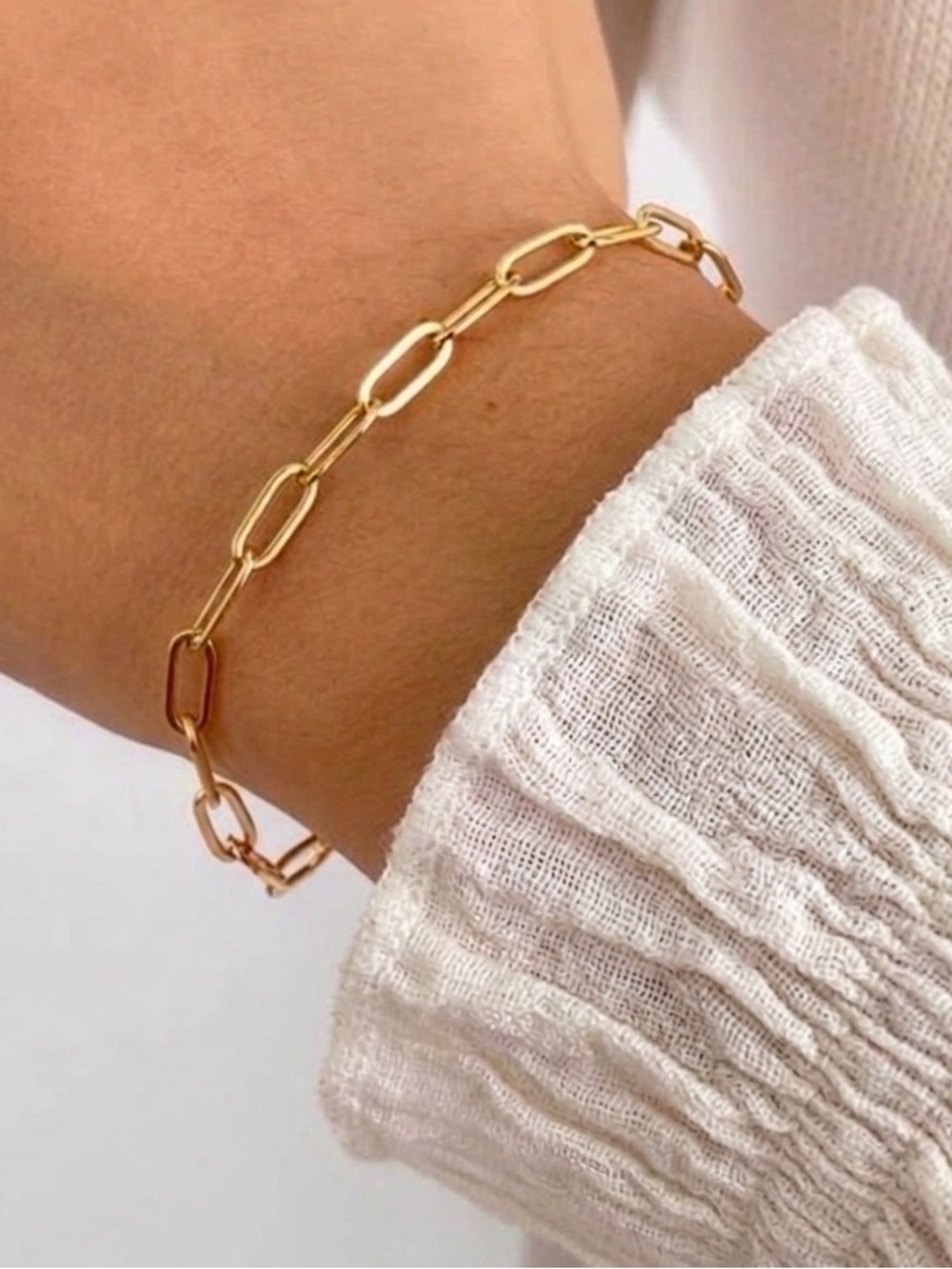 Minimal Gold Paperclip Bracelet for Women